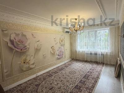 2-бөлмелі пәтер · 57 м² · 2/5 қабат, Шанхай ш/а., Рыскулова 18, бағасы: 15 млн ₸ в Актобе, мкр Шанхай
