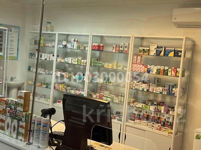 Свободное назначение, офисы, магазины и бутики, салоны красоты, фитнес и спорт, медцентры и аптеки, образование, кабинеты и рабочие места, студии · 74 м² за 500 000 〒 в Шымкенте, Каратауский р-н