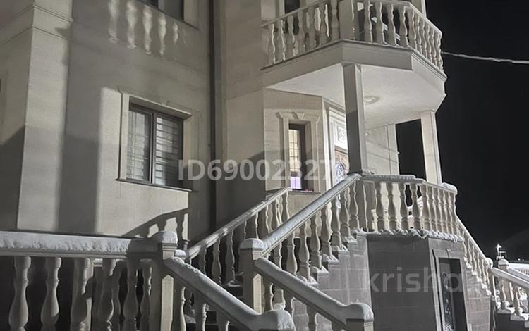 Отдельный дом • 8 комнат • 600 м² • 24 сот., Рахат 83 за 250 млн 〒 в Кыргауылдах — фото 51