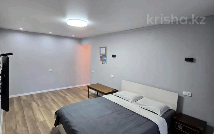 2-комнатная квартира · 51.5 м² · 2/9 этаж, мкр Юго-Восток, Карбышева 2 за 19 млн ₸ в Караганде, Казыбек би р-н — фото 2