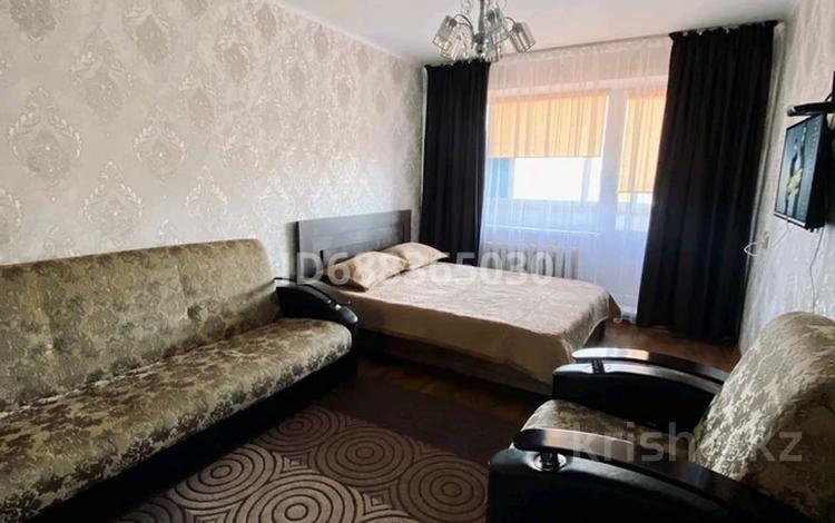 1-бөлмелі пәтер · 35 м² · 6/9 қабат, Камзина 70, бағасы: 14 000 ₸ в Павлодаре — фото 2