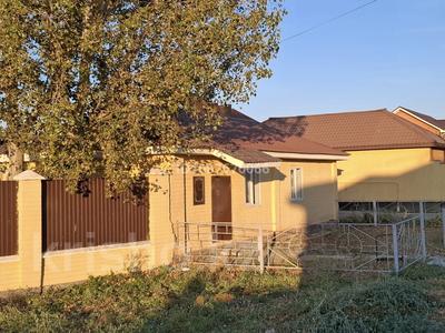 Офисы, медцентры и аптеки, образование, кабинеты и рабочие места · 69.5 м² за 150 000 〒 в Атырау, мкр Атырау