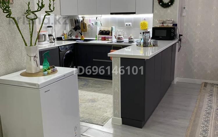 2-комнатная квартира · 58 м² · 8/11 этаж, 29-й мкр 24 за 18.5 млн 〒 в Актау — фото 2