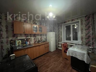 2-комнатная квартира · 50 м² · 5/10 этаж, Дулатова за 12 млн 〒 в Семее