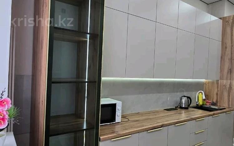 2-комнатная квартира · 71 м² · 9/15 этаж, 17-й мкр 48 за 25.5 млн ₸ в Актау — фото 2