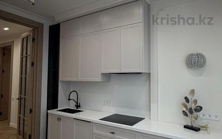 3-комнатная квартира · 110 м² · 8 этаж, Розыбакиева 320 за 1 млн ₸ в Алматы, Бостандыкский р-н — фото 2