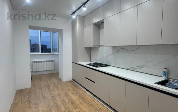 3-бөлмелі пәтер · 86 м² · 7/9 қабат, Алтын орда ш/а., бағасы: 37 млн ₸ в Актобе, мкр. Алтын орда — фото 2
