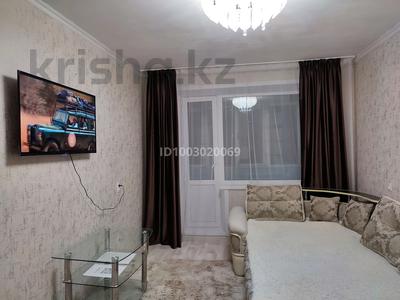 1-комнатная квартира · 35 м² · 2/5 этаж, Майкудук, Майкудук, мкр Восток-3 15 — Ресторан Миллион, Ақ орда, Ақ отау за 12 000 ₸ в Караганде, Алихана Бокейханова р-н
