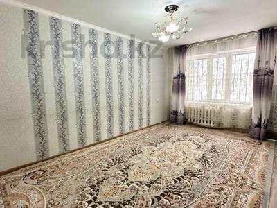 1-бөлмелі пәтер · 30.3 м² · 1/5 қабат, Самал, бағасы: 10.8 млн ₸ в Талдыкоргане, мкр Самал