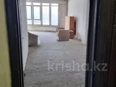 3-комнатная квартира · 126 м² · 3/10 этаж, Пермитина 7 за 65 млн 〒 в Усть-Каменогорске