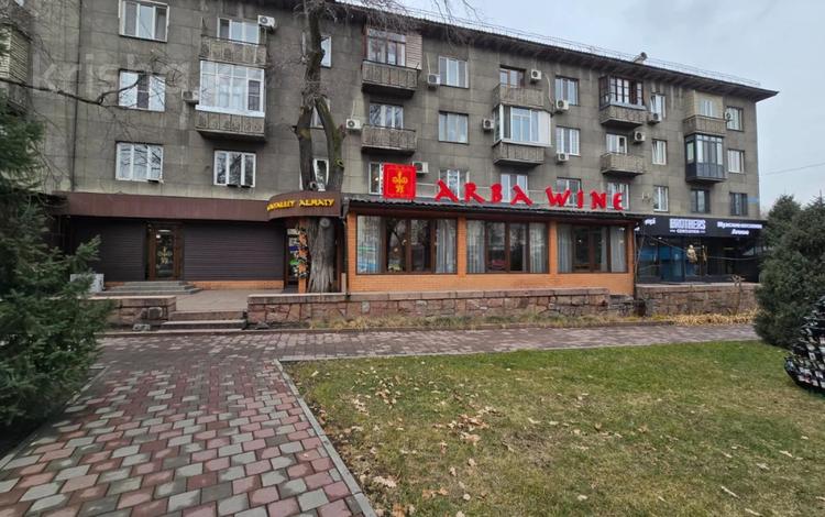 Свободное назначение, офисы, магазины и бутики, склады, общепит, салоны красоты, медцентры и аптеки, образование, развлечения · 811 м² за 770 млн ₸ в Алматы, Алмалинский р-н — фото 18