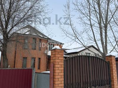 Жеке үй · 6 бөлме · 250 м² · 8 сот., Кедровая, бағасы: ~ 46 млн 〒 в Актобе, жилой массив Кирпичный