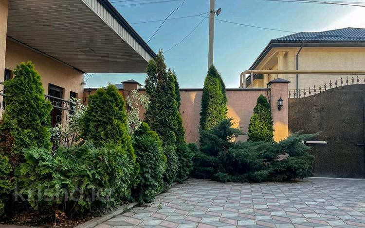 Отдельный дом · 8 комнат · 500 м² · 8 сот., мкр Акжар, Береке 1/4 за 190 млн 〒 в Алматы, Наурызбайский р-н — фото 3