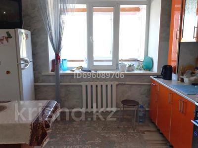 2-бөлмелі пәтер · 54 м² · 2/4 қабат, Ауезова 89, бағасы: 15 млн ₸ в Семее