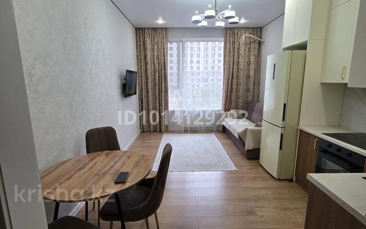 2-комнатная квартира · 42 м² · 3/16 этаж, Бокейхан 52 за 300 000 ₸ в Астане, Есильский р-н — фото 2