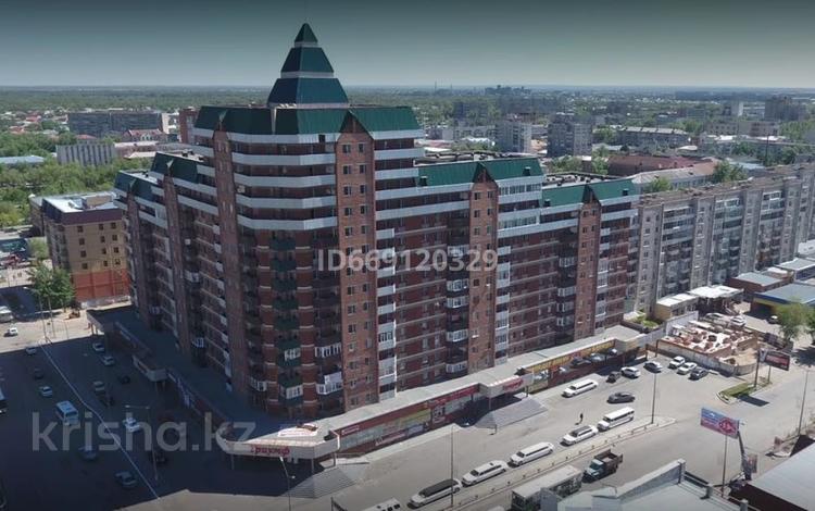 2-комнатная квартира, 64.2 м², 8/15 этаж, проспект Шакарима 60 за 25 млн 〒 в Семее — фото 7