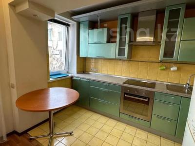 2-бөлмелі пәтер · 50 м² · 4/5 қабат, Радостовца 152/11, бағасы: 38 млн ₸ в Алматы, Бостандыкский р-н
