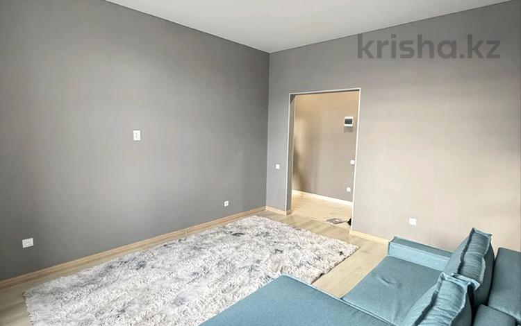 1-бөлмелі пәтер · 40 м² · 1/5 қабат, Муканова 53, бағасы: 20.5 млн ₸ в Караганде, Казыбек би р-н — фото 2