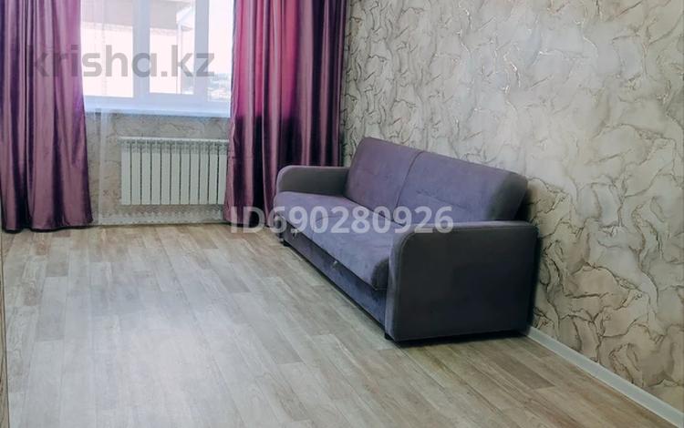 1-бөлмелі пәтер, 35 м², 5/5 қабат тәулігіне, Ауэзова 203, бағасы: 10 000 〒 в Кокшетау — фото 2