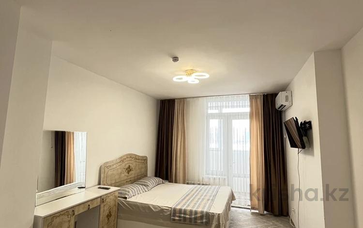 1-бөлмелі пәтер · 40 м² · 2/12 қабат, 11 улица 33/2 — Жаңа қала акимат Тұран молл Новый город квартира, бағасы: 10 000 ₸ в Туркестане — фото 2