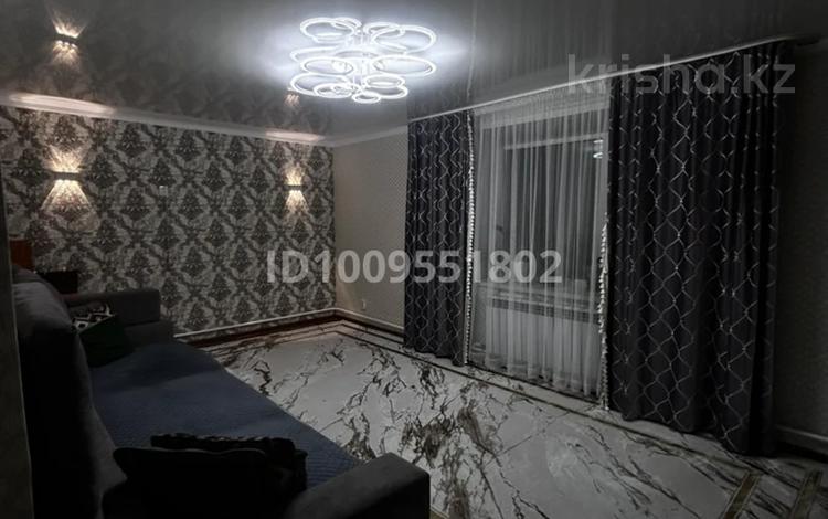 2-комнатная квартира · 67.4 м² · 2/5 этаж, Строителей 36 за 20 млн ₸ в Аксу — фото 2