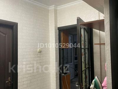 2-комнатная квартира · 57 м² · 3/5 этаж, мкр Тастак-1 70 — Розыбакева виноград за 300 000 〒 в Алматы, Ауэзовский р-н