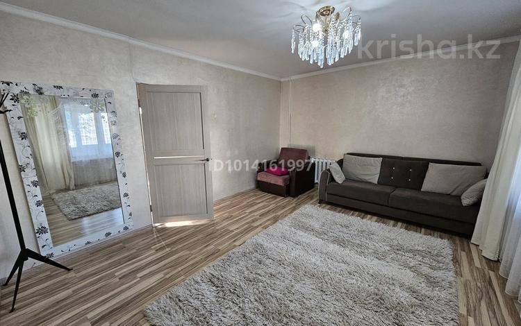 1-комнатная квартира · 37 м² · 2/5 этаж, мкр Орбита-4 за 250 000 ₸ в Алматы, Бостандыкский р-н — фото 2