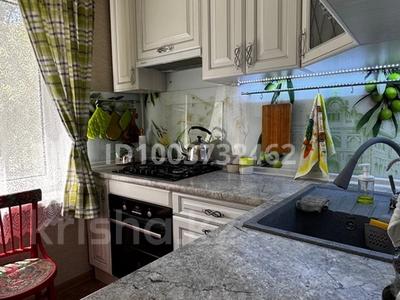 3-бөлмелі пәтер · 64 м² · 3/4 қабат, №7 ш/а. 35 — Ул.Абая/ул.Алтынсарина, бағасы: 360 000 ₸ в Алматы, Ауэзовский р-н