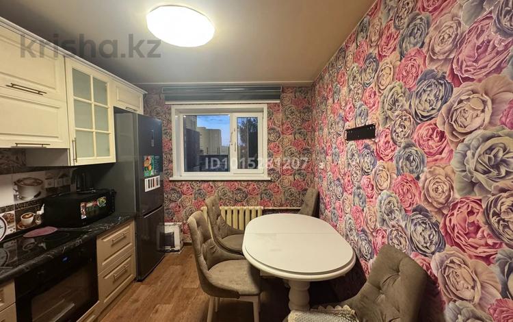1-бөлмелі пәтер · 42 м² · 5/5 қабат, Кабанбай батыра 93 — 72 квартал, бағасы: 21 млн ₸ в Семее — фото 2