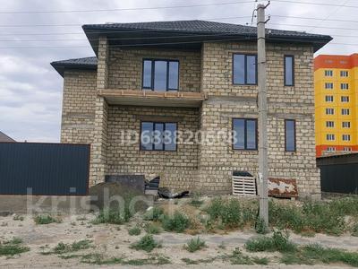 Жеке үй · 11 бөлме · 462 м² · 10 сот., мкр Самал 5 проезд, 30 участок, бағасы: 55 млн ₸ в Атырау