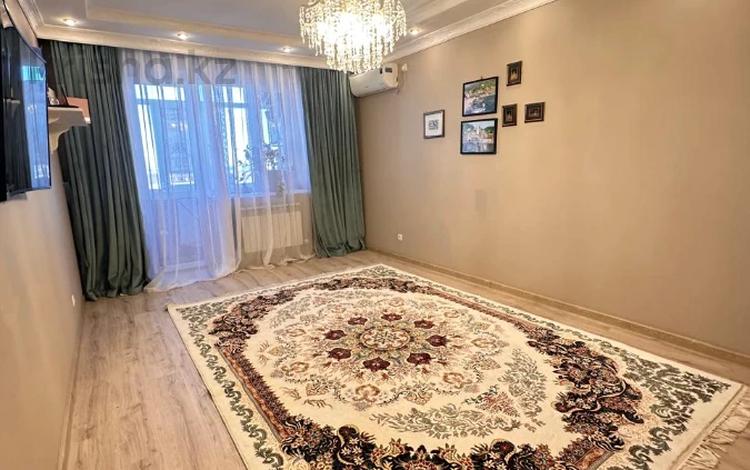 3-бөлмелі пәтер · 80 м² · 9/10 қабат, Нұрсая ш/а., Таумуш Жумагалиев 15, бағасы: 33.7 млн ₸ в Атырау, мкр Нурсая — фото 2