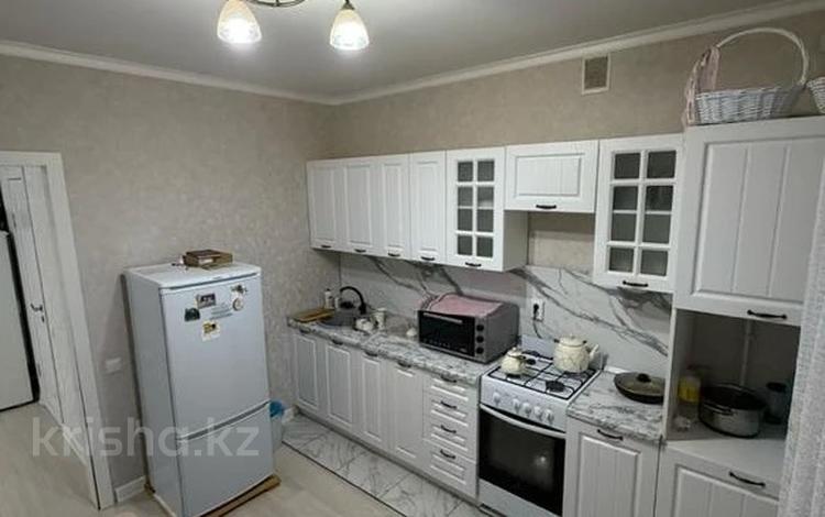2-бөлмелі пәтер · 73 м² · 6/9 қабат, мкр. Алтын орда, Ораза Татеулы 8, бағасы: 26.5 млн ₸ в Актобе — фото 2