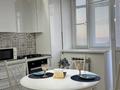 1-комнатная квартира · 50 м² · 9/9 этаж, мкр Нурсая, Таумуш Жумагалиев 15 — Таумыш Жумагалиева 15А за 12 000 ₸ в Атырау — фото 5