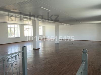 Офисы, магазины и бутики, склады · 200 м² за 300 000 ₸ в Шымкенте, Абайский р-н