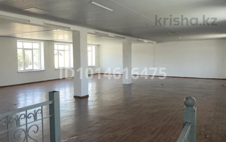 Кеңселер, дүкендер мен бутиктер, қоймалар · 200 м², бағасы: 300 000 ₸ в Шымкенте, Абайский р-н — фото 2