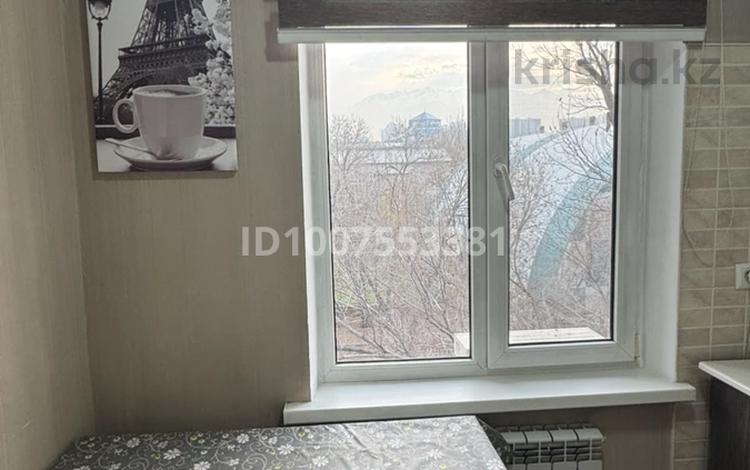 1-комнатная квартира · 33 м² · 5/5 этаж, Кабанбай батыра — Жарокова за 220 000 ₸ в Алматы, Алмалинский р-н — фото 2