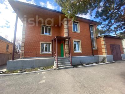 Отдельный дом • 5 комнат • 285 м² • 10 сот., Кордай 41 за 95 млн 〒 в Астане, Алматы р-н
