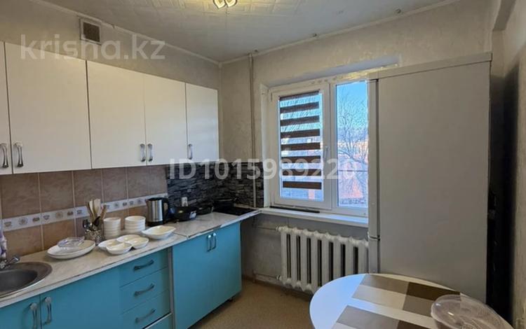 1-бөлмелі пәтер · 36 м² · 2/5 қабат, Мухамеджанова 8, бағасы: 8 млн ₸ в Балхаше — фото 3