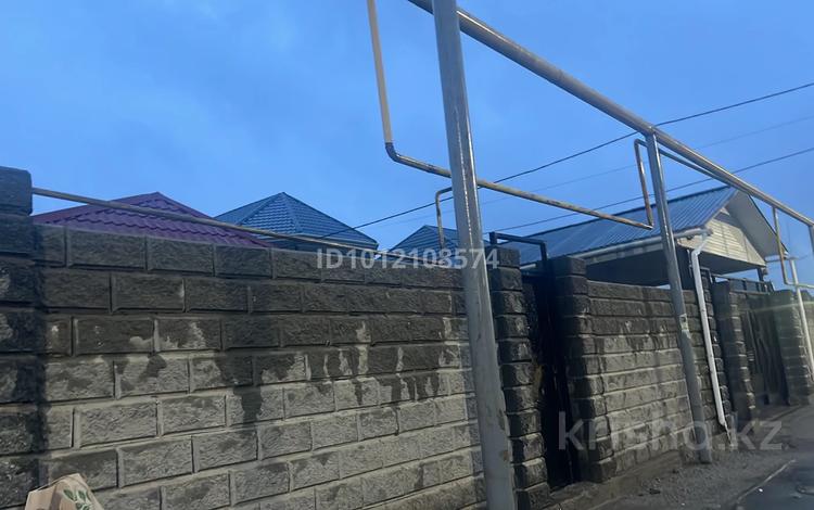 1-комнатная квартира · 28 м² · 1/1 этаж, мкр Саялы 45 за 120 000 ₸ в Алматы, Алатауский р-н — фото 2