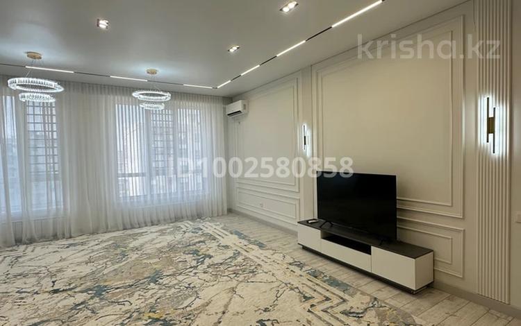 4-бөлмелі пәтер · 150 м² · 4/5 қабат, Рядом с Tulip Hall блок 1 А — Проспект Бадибек би, находится с зади ROYAL ROSE, бағасы: 75 000 ₸ в Шымкенте, Каратауский р-н — фото 23