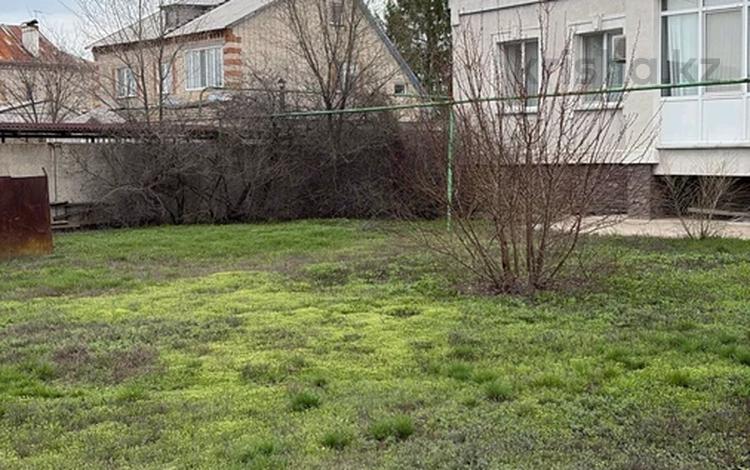 Отдельный дом · 5 комнат · 481 м² · 15.85 сот., Шарабасова 1 за 65 млн 〒 в Уральске — фото 2