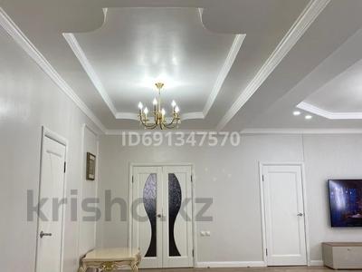Жеке үй · 5 бөлме · 240 м² · 10 жүзд., Қоскелдиев 75 — Қоскелдиева, бағасы: 51 млн ₸ в Атырау, мкр Мирас