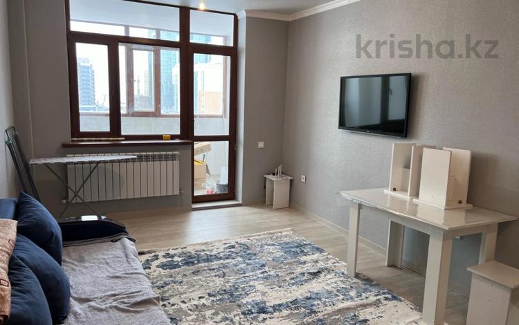 1-комнатная квартира, 35 м², 5/10 этаж, Азилхан Нуршайыков 10