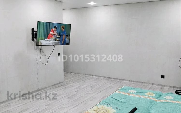 2-бөлмелі пәтер · 44.6 м², Парковая — Космонавтов, бағасы: 10 млн ₸ в Рудном — фото 2