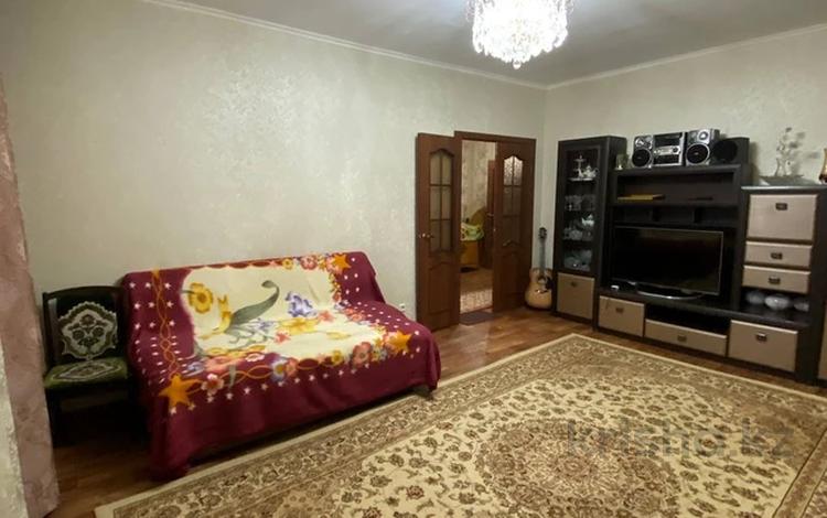 2-комнатная квартира, 62 м², 1/5 этаж, Назарбаева 2/2 за 21.5 млн 〒 в Кокшетау — фото 2