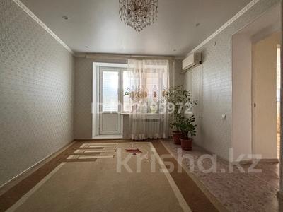 2-комнатная квартира · 52 м² · 5/6 этаж, мкр 12 65 — 51 школ за 19.5 млн 〒 в Актобе