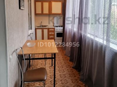2 комнаты · 45 м² · 1/9 этаж, мкр Аксай-1А 27 за 40 000 ₸ в Алматы, Ауэзовский р-н