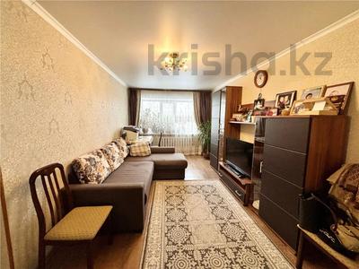 3-комнатная квартира · 60 м² · 5/5 этаж, мкр Михайловка , Касым Аманжолова 19 за 18 млн ₸ в Караганде, Казыбек би р-н