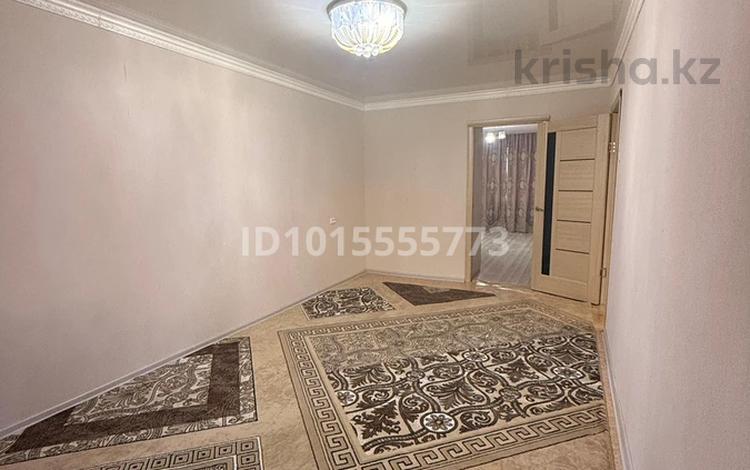 2-комнатная квартира · 45 м² · 4/5 этаж, мкр 4, Ларина 3 за 15 млн ₸ в Уральске — фото 2
