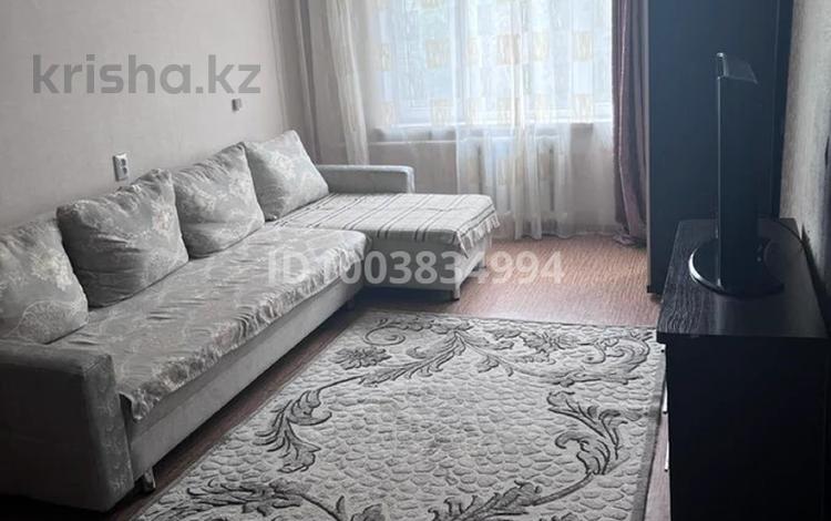2-комнатная квартира · 49 м² · 3/5 этаж, мкр Аксай-3А 53 за 250 000 ₸ в Алматы, Ауэзовский р-н — фото 2
